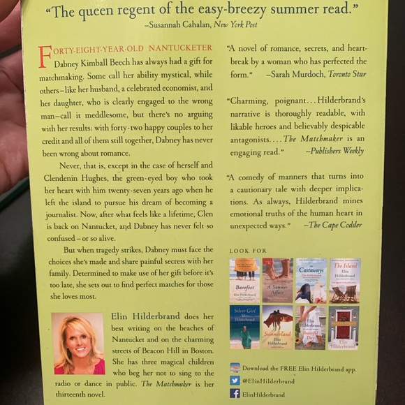 Book-Elin Hilderbrand “The Matchmaker” - Picture 2 of 3